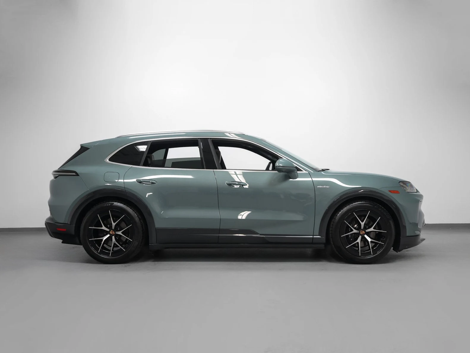 2026 Porsche Cayenne Electric (E4), 10/20