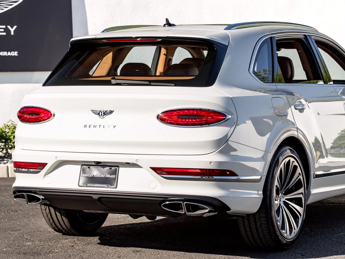 2026 Bentley Bentayga V8 Azure, 10/20