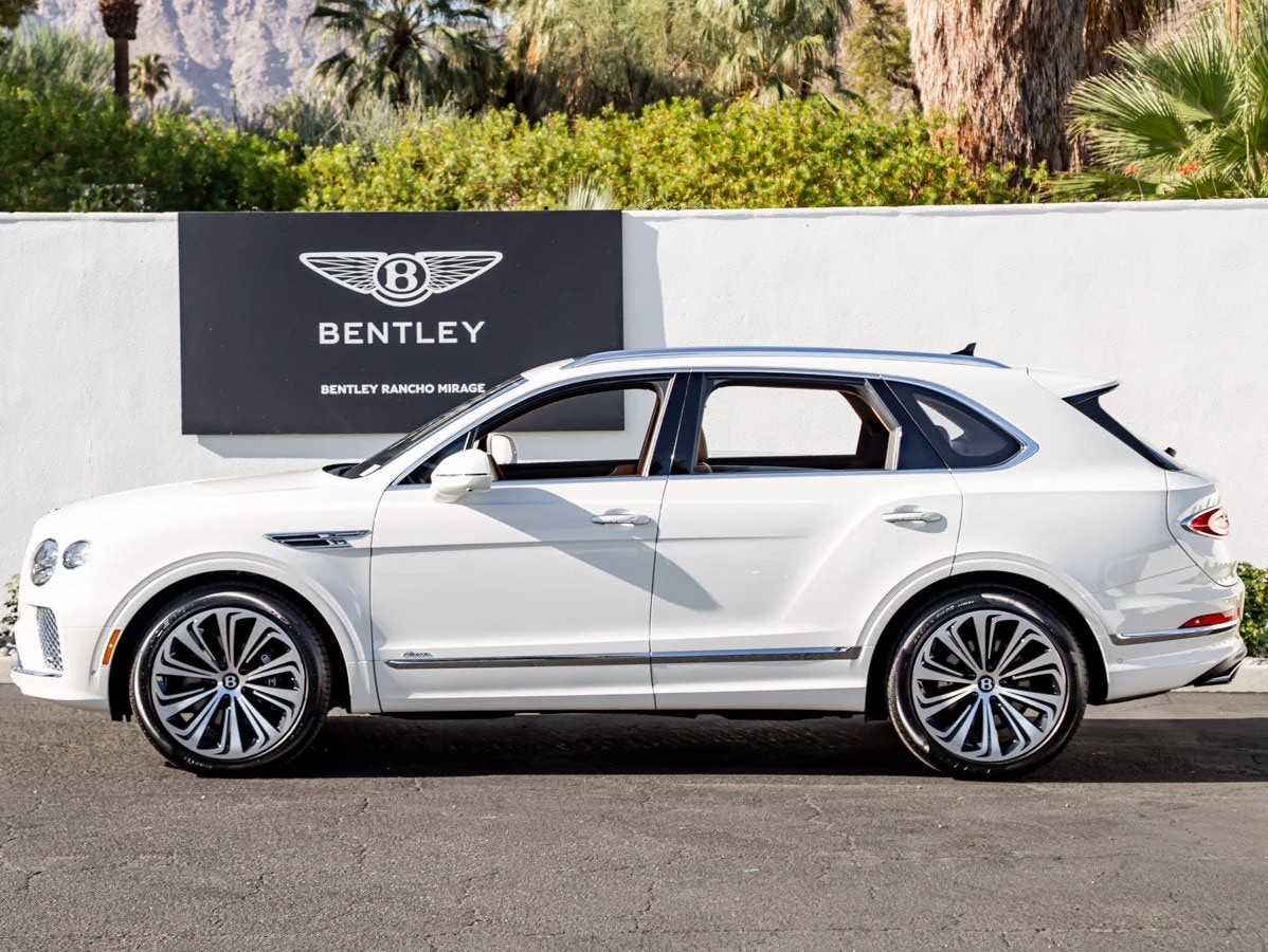 2026 Bentley Bentayga V8 Azure, 13/20