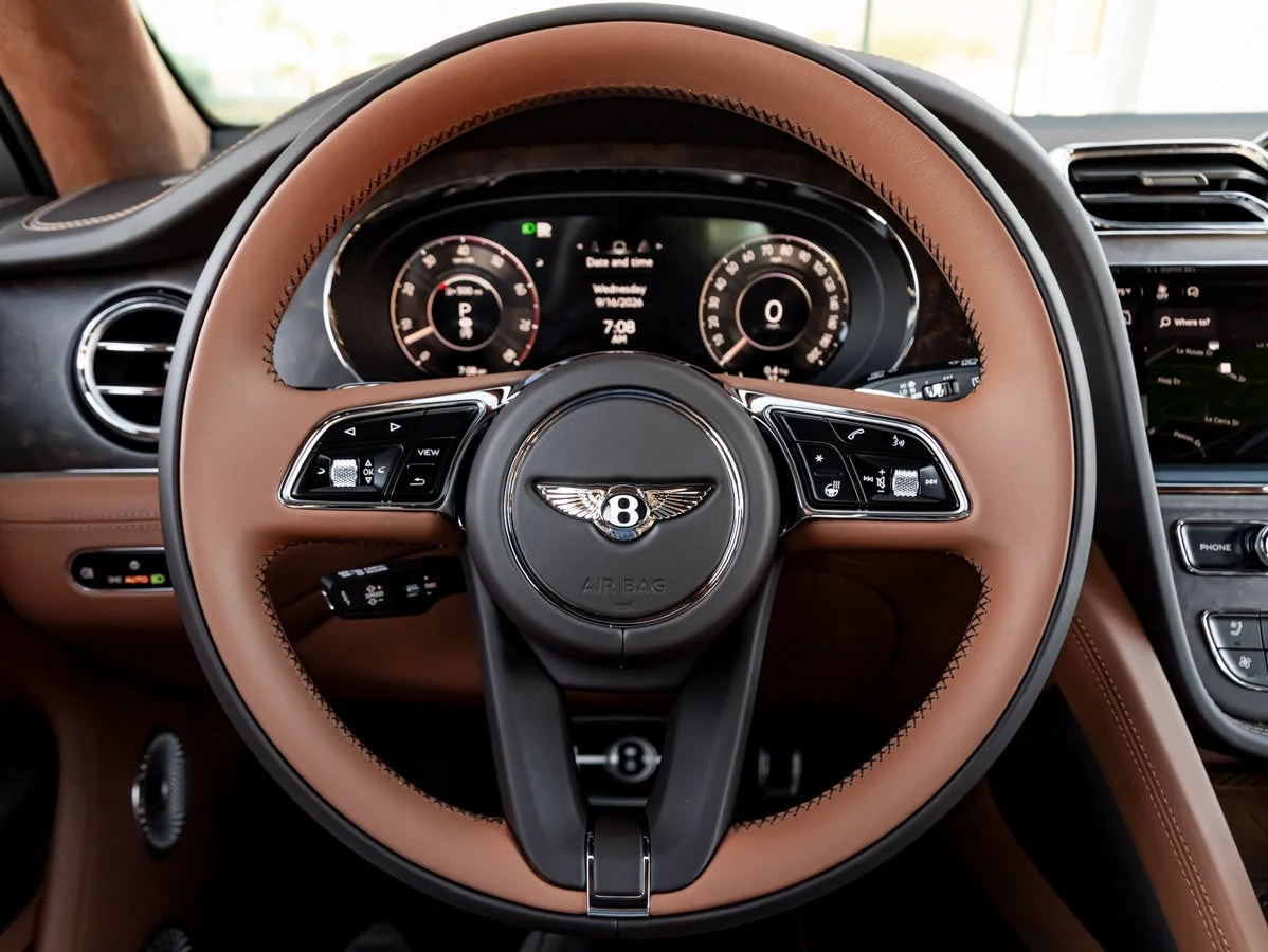 2026 Bentley Bentayga V8 Azure, 19/20