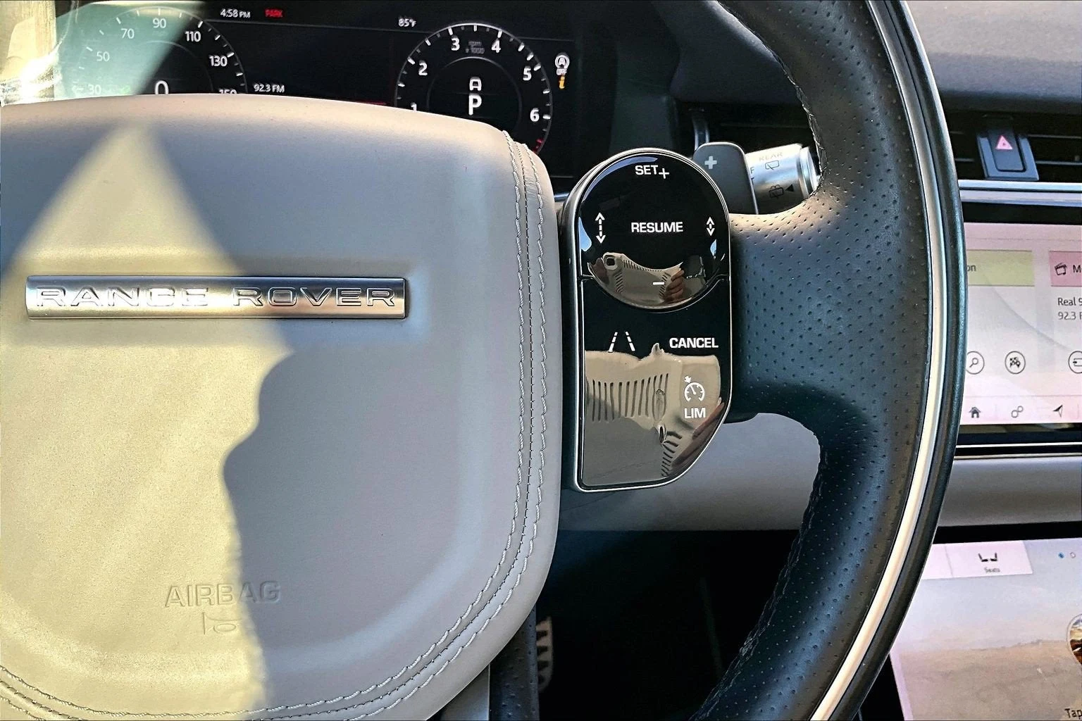 2020 Land Rover Range Rover Evoque P300 MHEV R-Dynamic HSE (L551), 17/20
