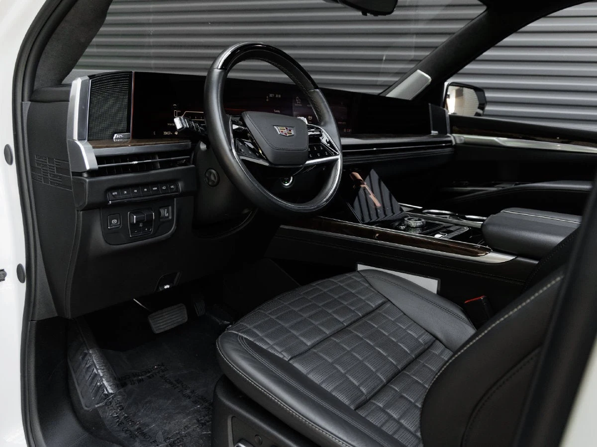 2025 Cadillac Escalade ESV Premium Luxury Platinum (5th Generation), 4/20