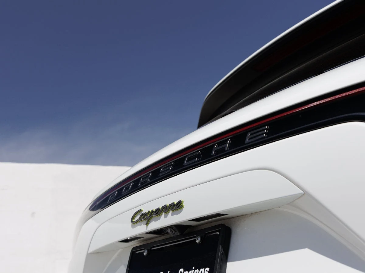 2023 Porsche Cayenne E-Hybrid Platinum Edition (3rd Generation), 12/20