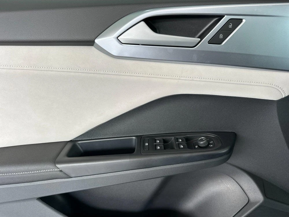 2026 Volkswagen Taos SE (2025 Update), 10/20