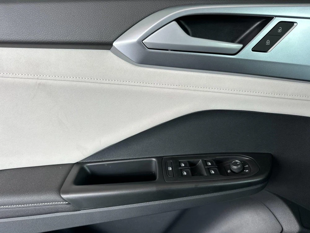 2026 Volkswagen Taos SE (2025 Update), 10/20