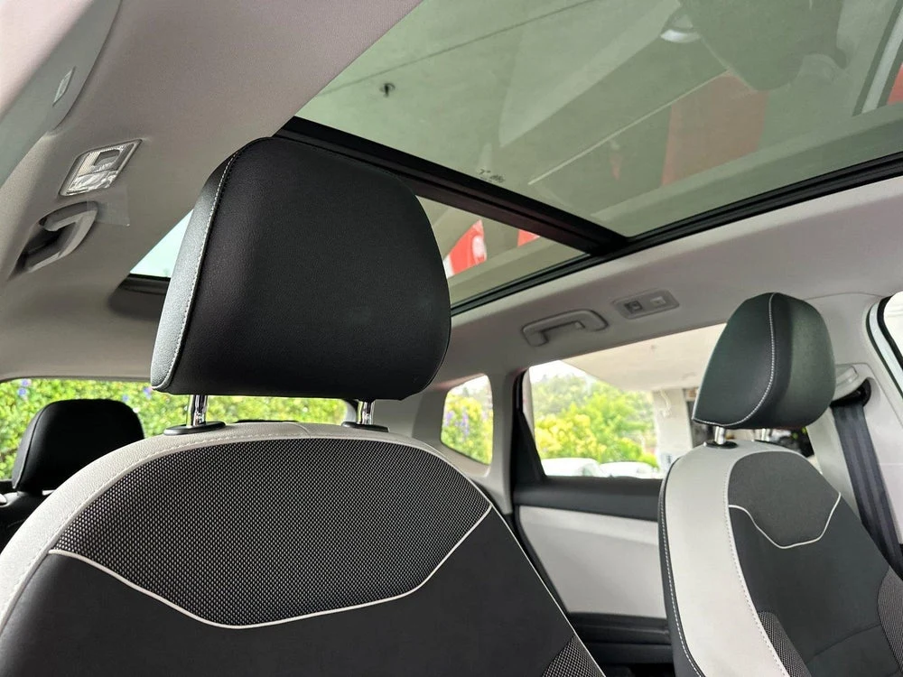 2026 Volkswagen Taos SE (2025 Update), 16/20