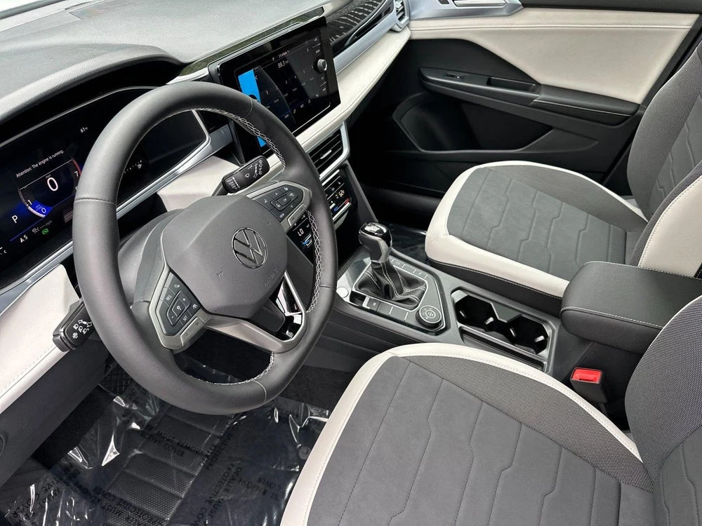 2026 Volkswagen Taos SE (2025 Update), 9/20