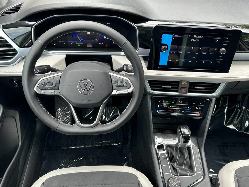 2026 Volkswagen Taos SE (2025 Update), 13/20