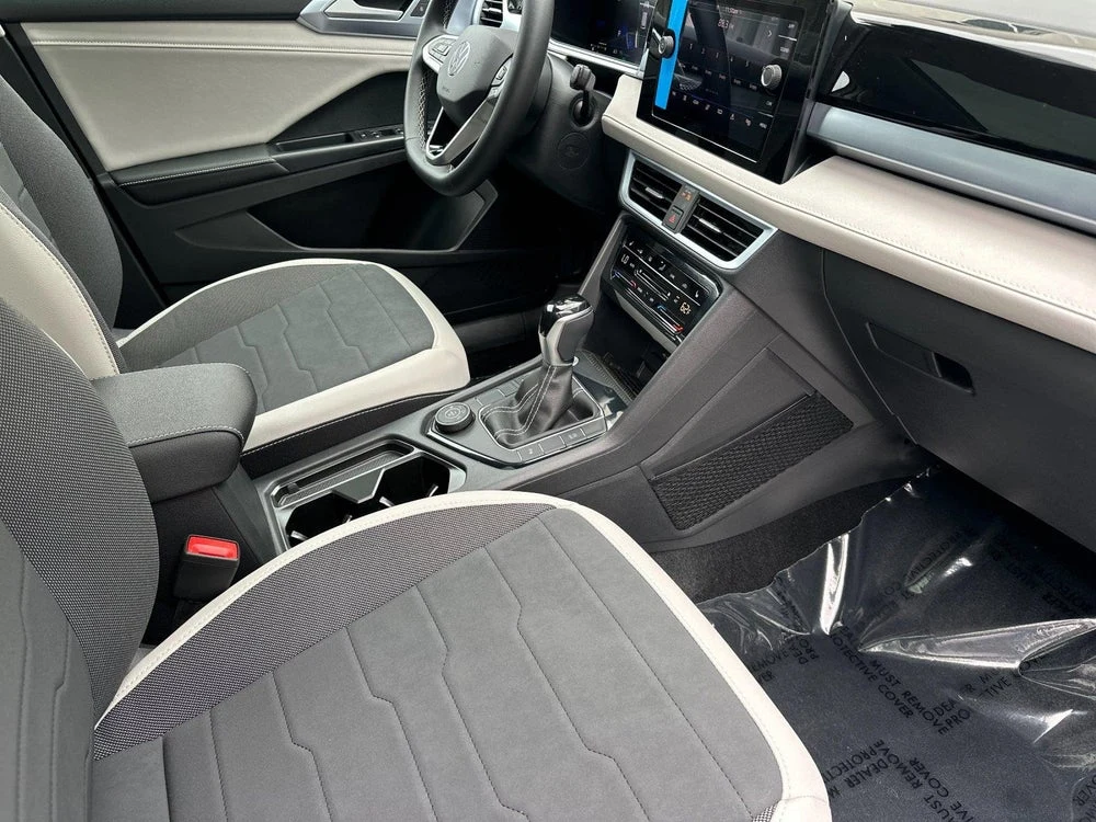 2026 Volkswagen Taos SE (2025 Update), 15/20
