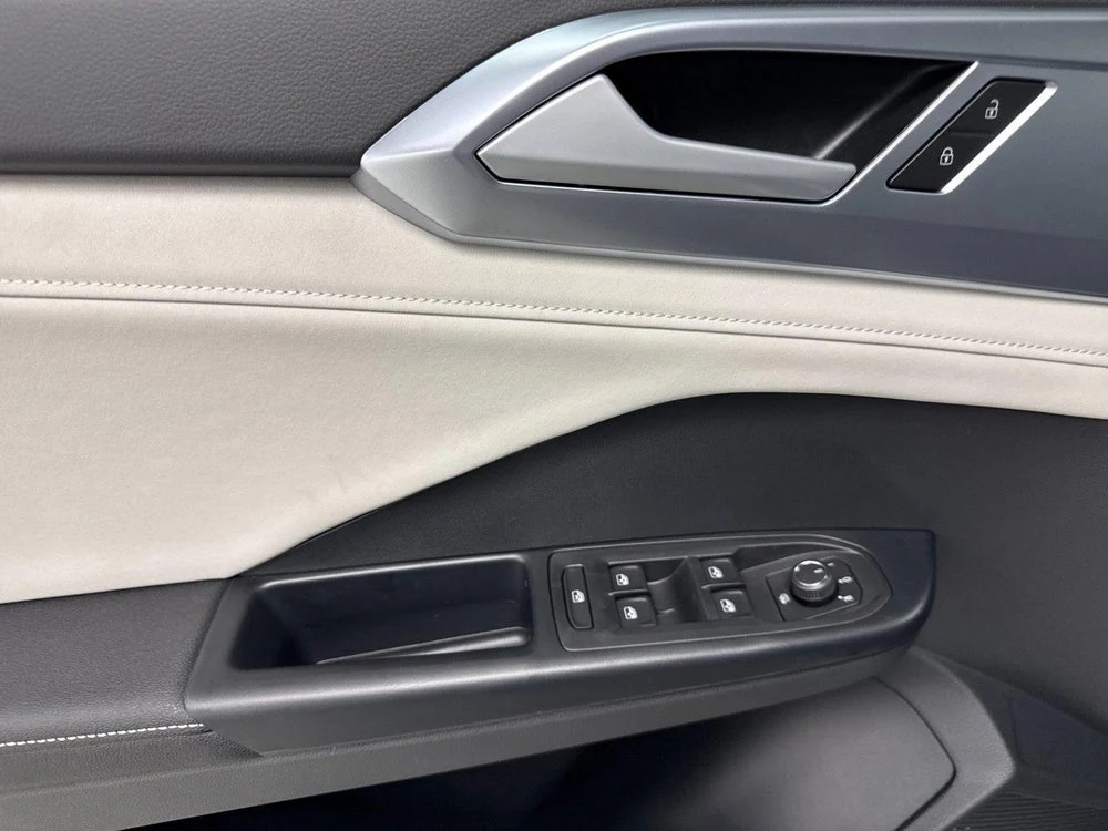 2026 Volkswagen Taos SE (2025 Update), 10/20