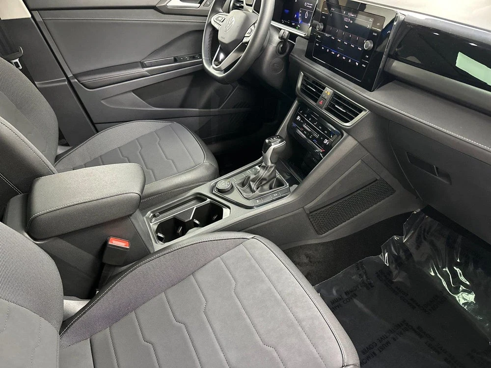 2025 Volkswagen Taos SE Black (2025 Update), 15/20