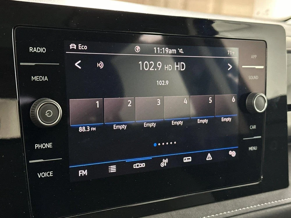 2025 Volkswagen Taos SE Black (2025 Update), 17/20