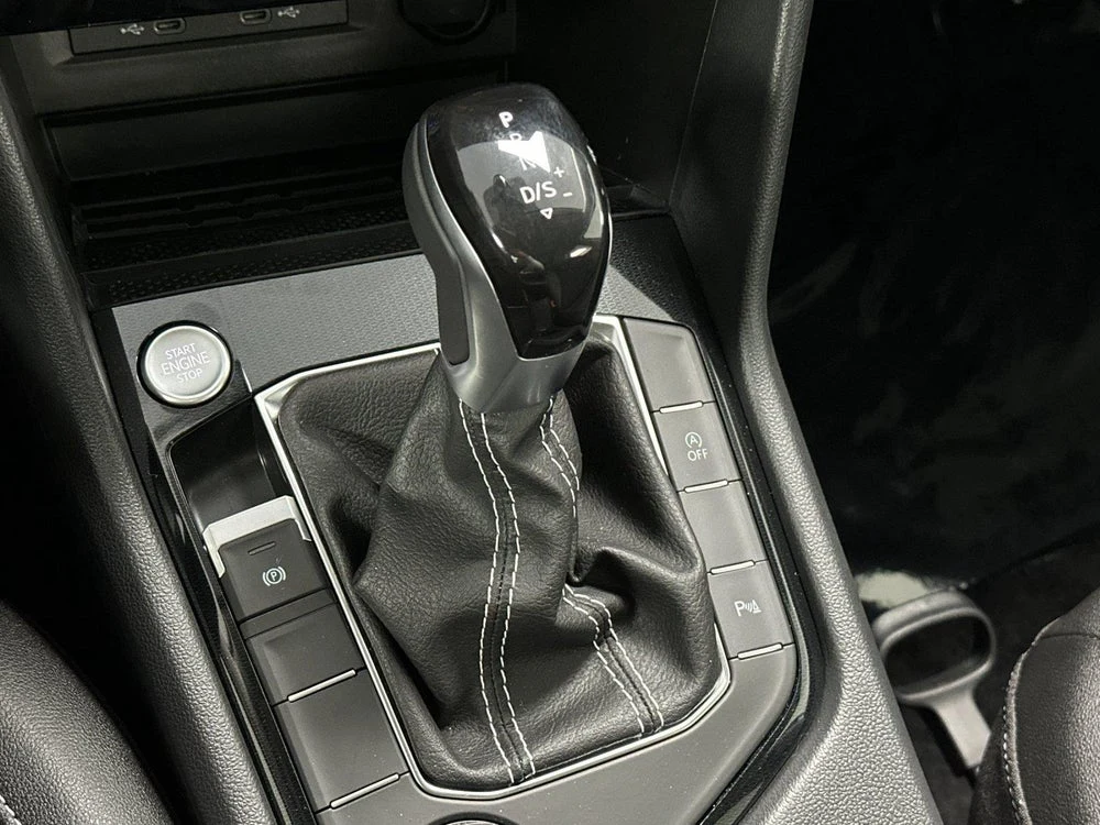 2025 Volkswagen Taos SE Black (2025 Update), 20/20