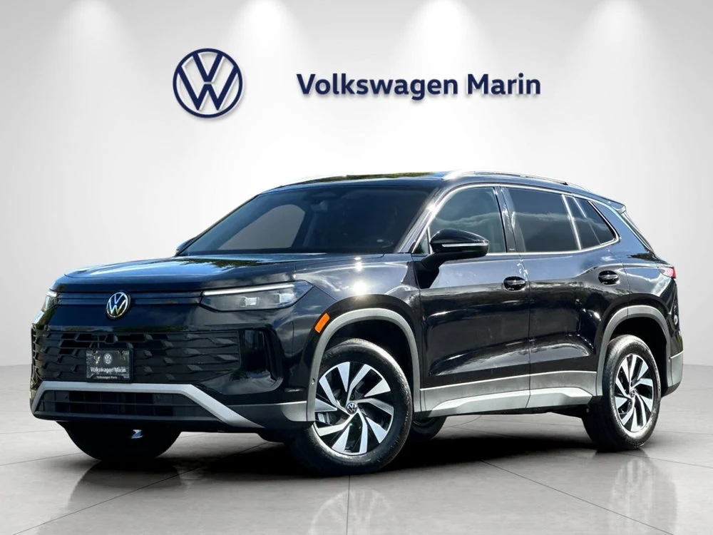 Volkswagen Tiguan S (3rd Generation North America) · Deep Black Pearl · Indigo Auto Group