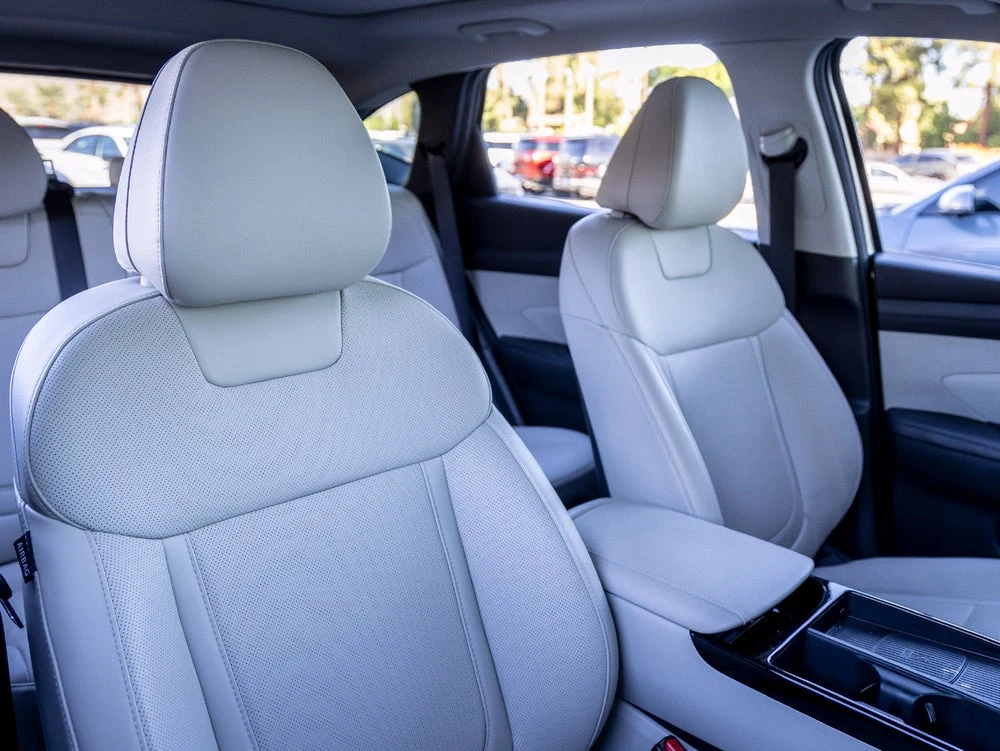 2025 Hyundai Tucson Hybrid SEL Convenience (2025 Update), 16/18