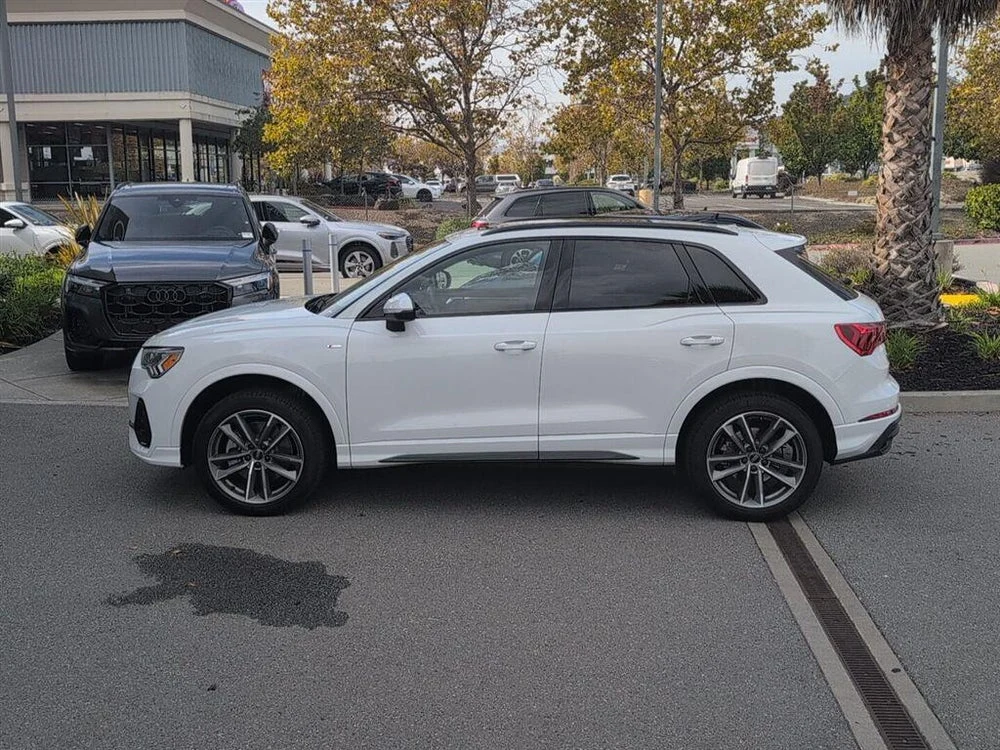 2024 Audi Q3 S line Premium Plus (F3), 7/13