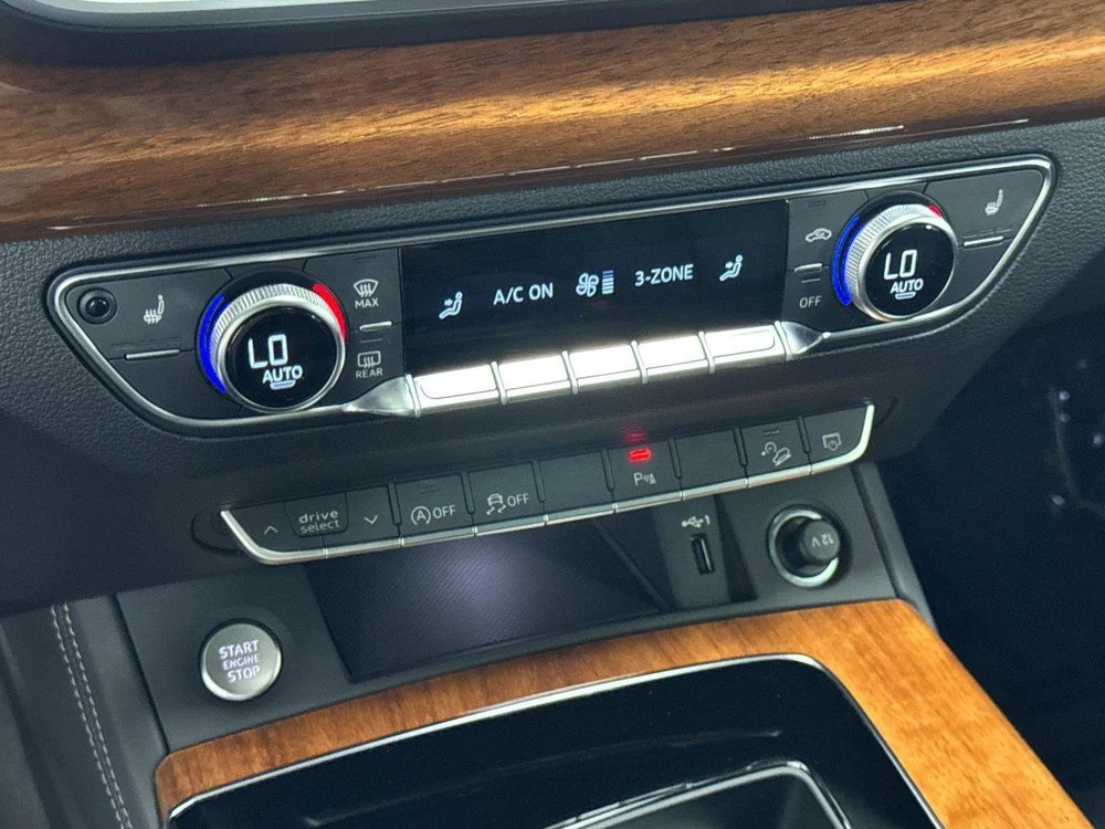 2023 Audi Q5 S line 45 TFSI quattro Premium Plus (FY), 20/20