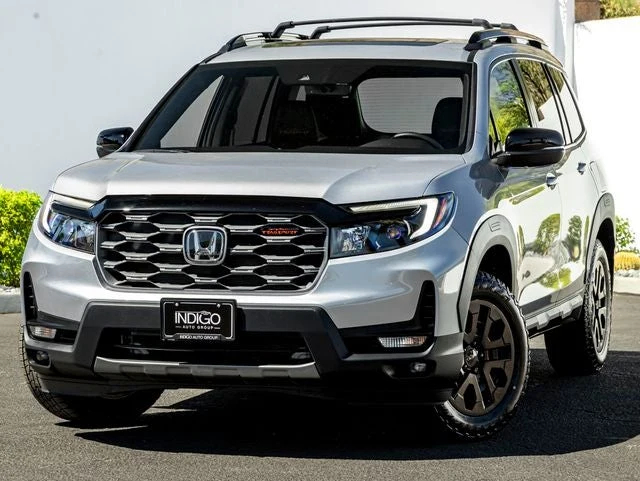 Honda Passport TrailSport (3rd Generation) · Lunar Silver Metallic · Indigo Auto Group