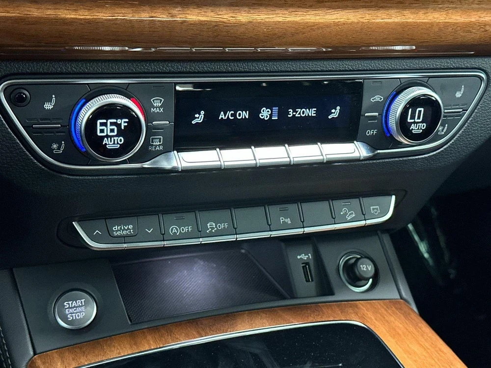 2023 Audi Q5 S line 45 TFSI quattro Premium Plus (FY), 19/20