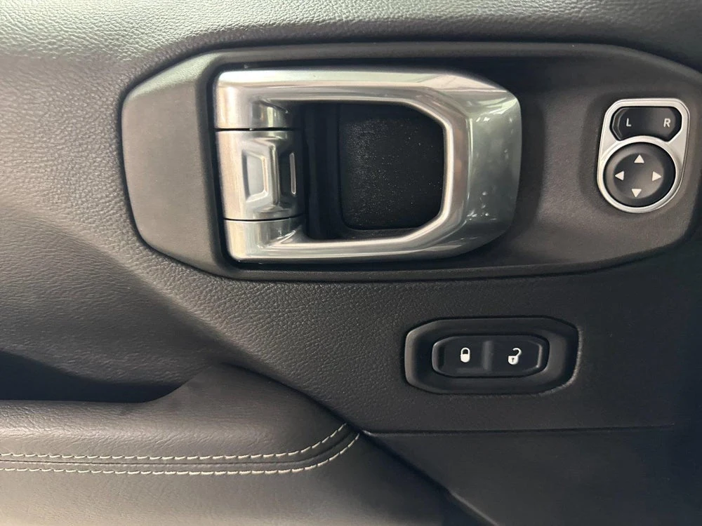 2021 Jeep Wrangler Unlimited Sahara 4xe (JL), 10/20