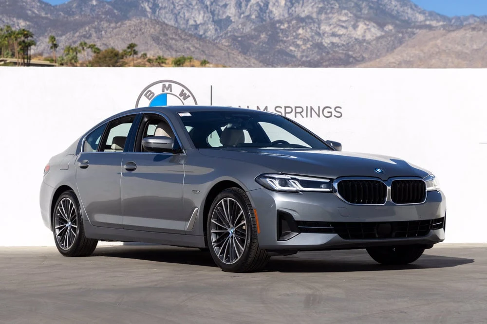 2023 BMW 530e xDrive (G30), 2/20