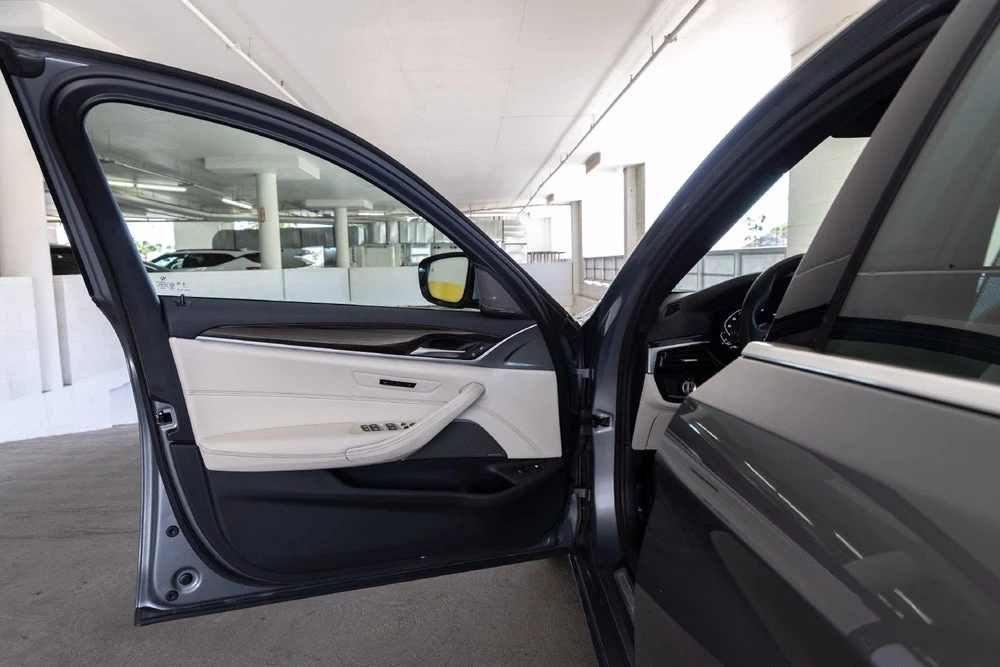 2023 BMW 530e xDrive (G30), 13/20