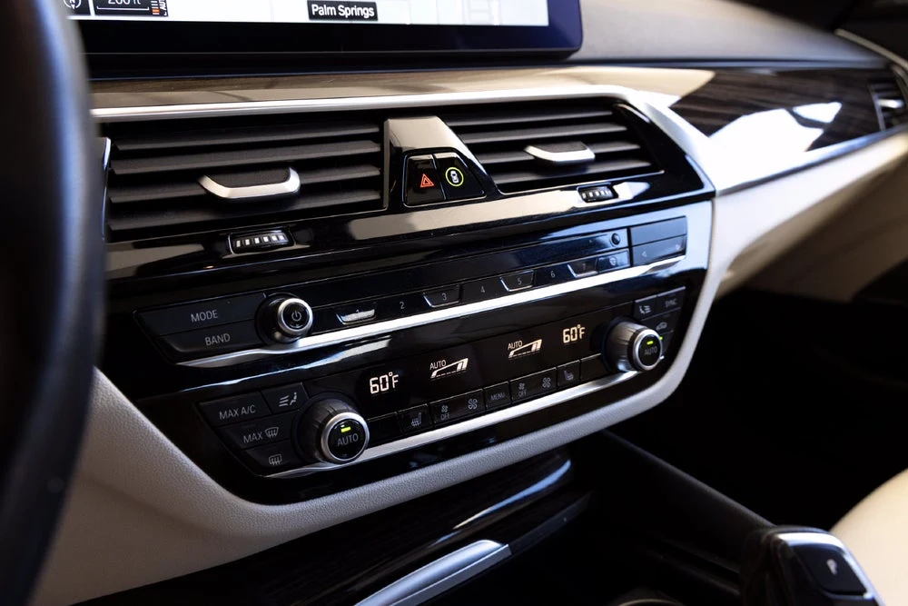 2023 BMW 530e xDrive (G30), 18/20