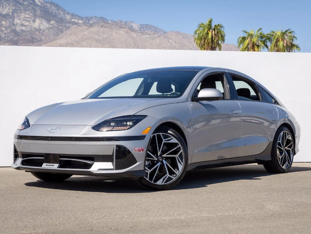 Hyundai IONIQ 6 Limited (Original Version) · Curated Silver · Indigo Auto Group