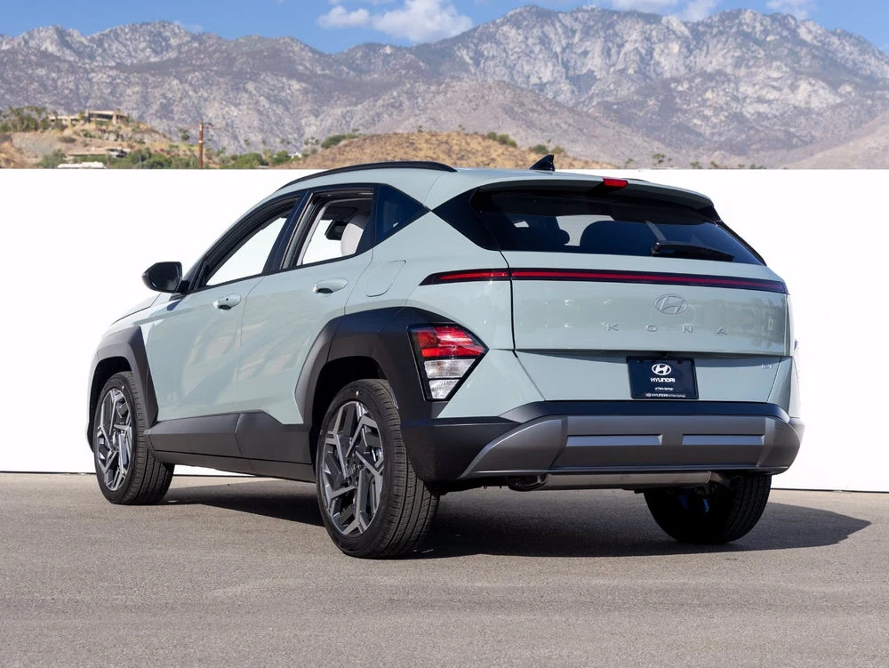 2027 Hyundai Kona SEL Premium (SX2), 4/20