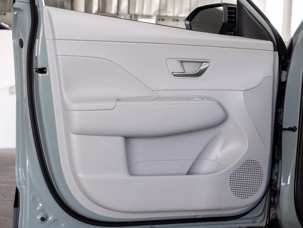 2027 Hyundai Kona SEL Premium (SX2), 9/20