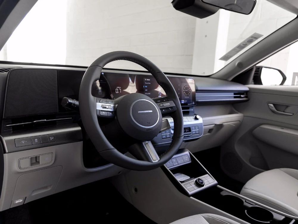 2027 Hyundai Kona SEL Premium (SX2), 13/20