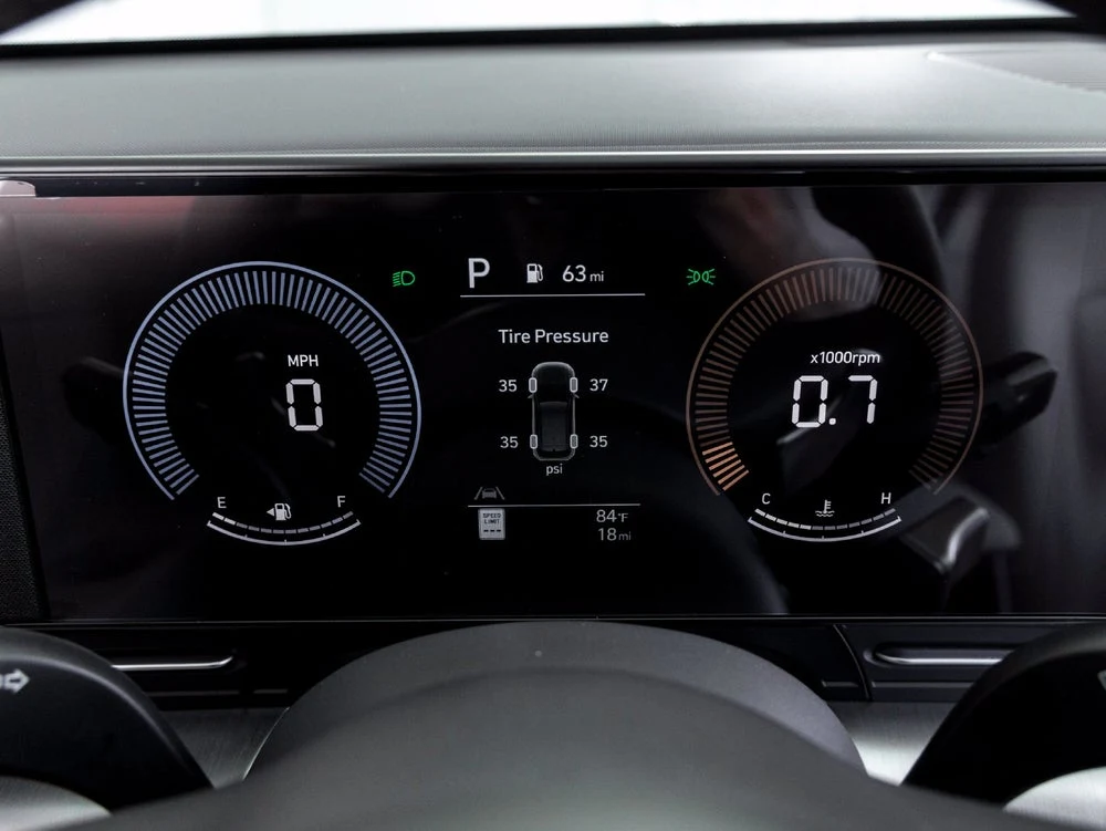 2027 Hyundai Kona SEL Premium (SX2), 16/20