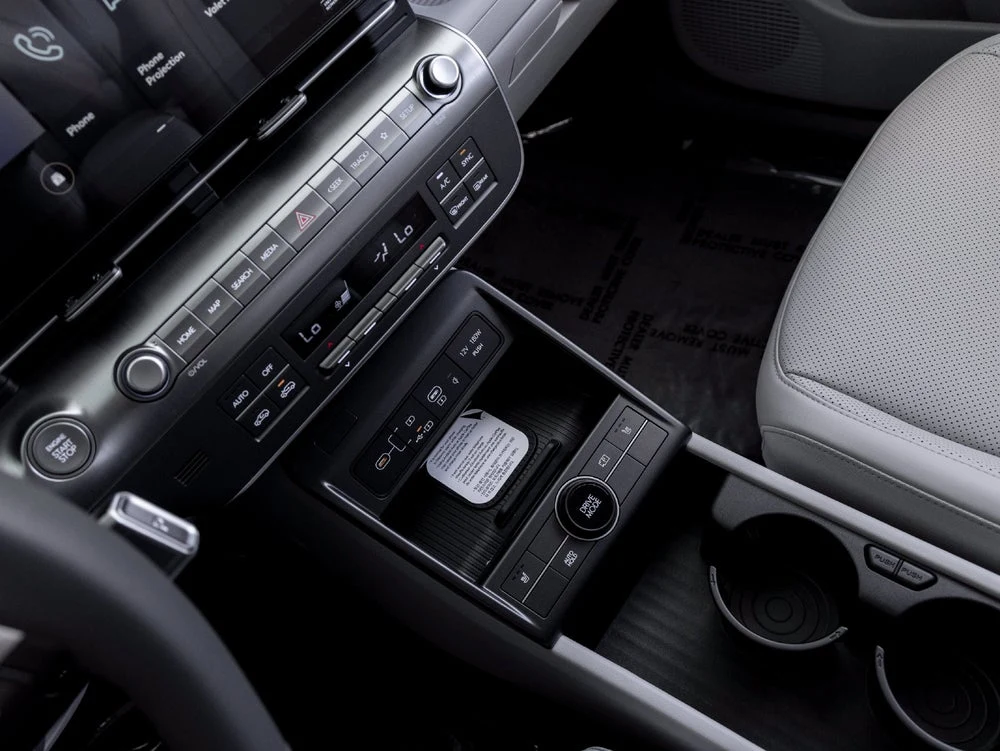 2027 Hyundai Kona SEL Premium (SX2), 18/20