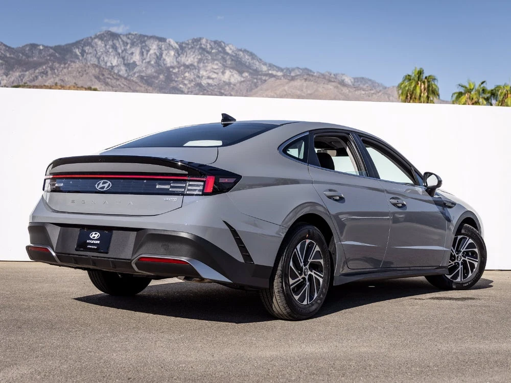 2027 Hyundai Sonata Hybrid Blue (2024 Update), 12/20