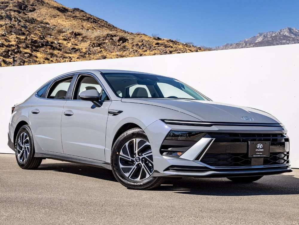 2027 Hyundai Sonata Hybrid Blue (2024 Update), 6/20