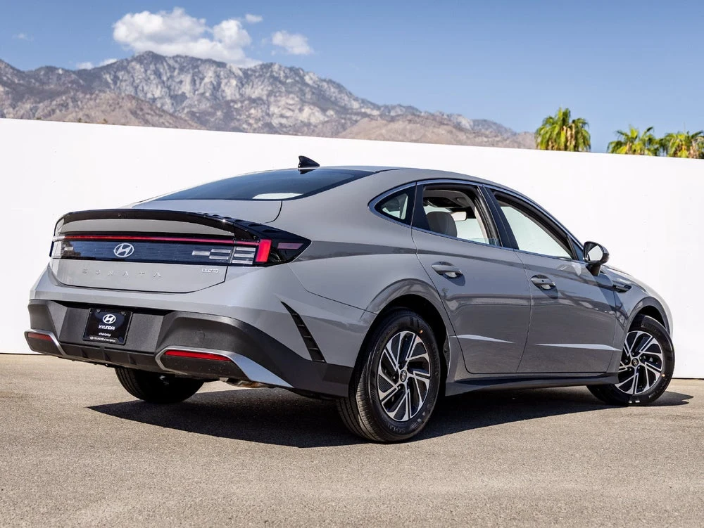 2027 Hyundai Sonata Hybrid Blue (2024 Update), 12/20
