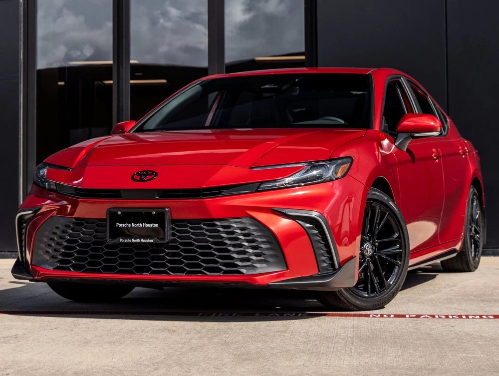 Toyota Camry SE (XV80) · Supersonic Red · Indigo Auto Group