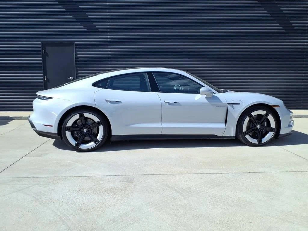 2026 Porsche Taycan 4 Sedan (2025 Update), 6/20