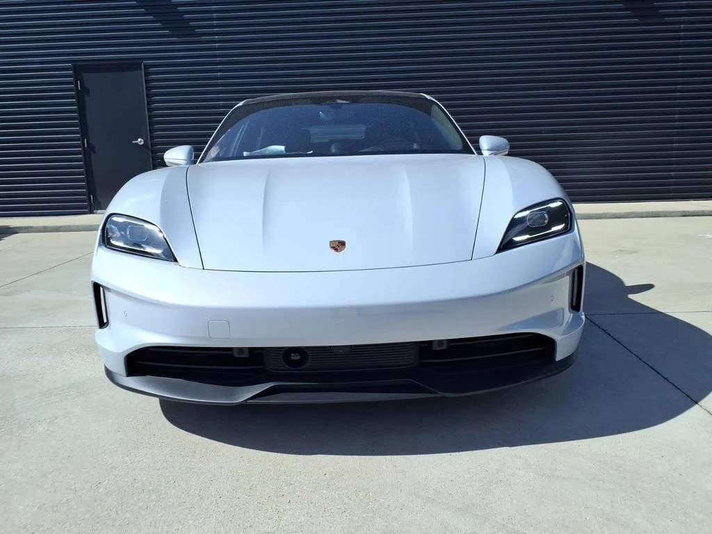 2026 Porsche Taycan 4 Sedan (2025 Update), 8/20