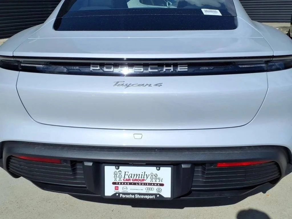 2026 Porsche Taycan 4 Sedan (2025 Update), 10/20