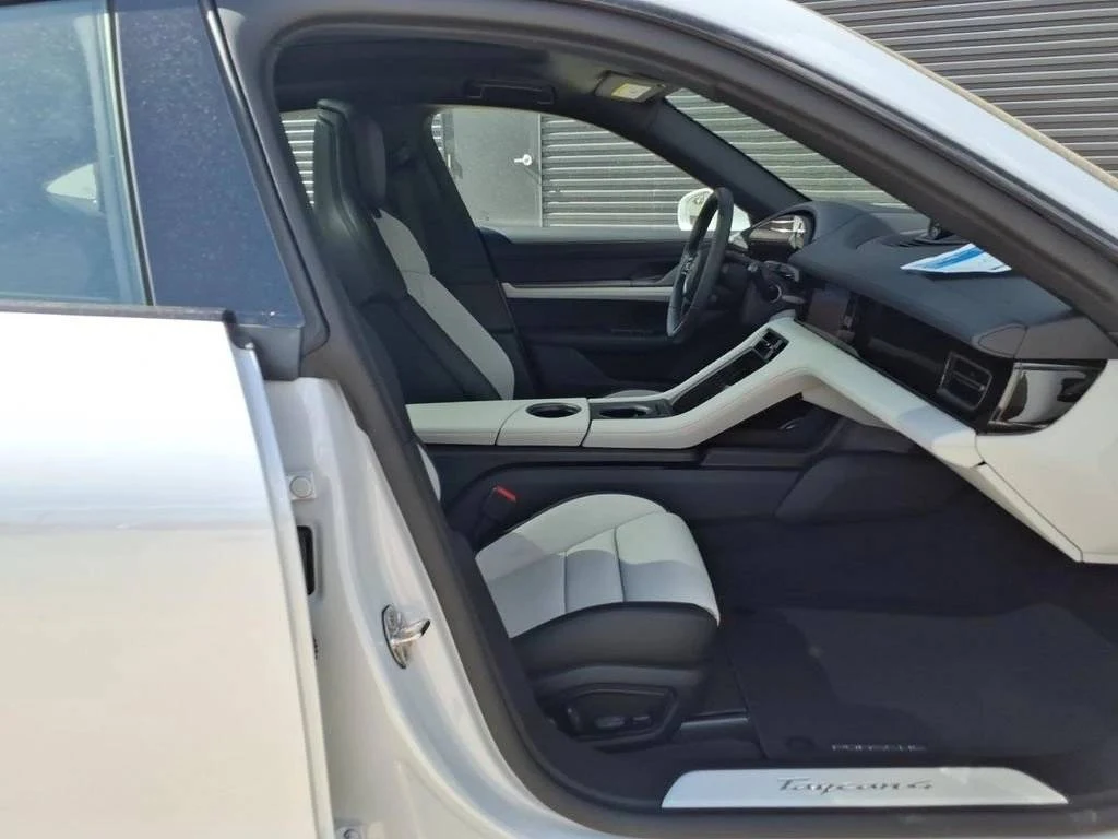 2026 Porsche Taycan 4 Sedan (2025 Update), 15/20