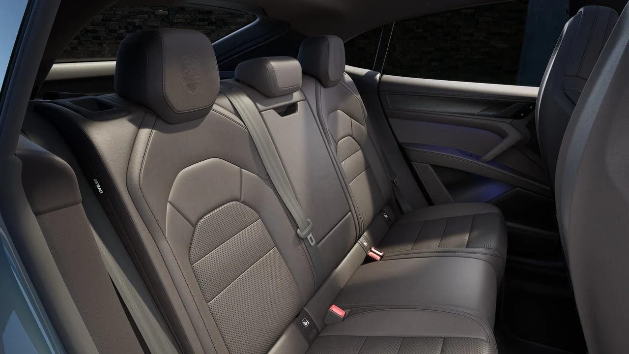 2026 Porsche Cayenne Coupé Electric (E4), 13/14
