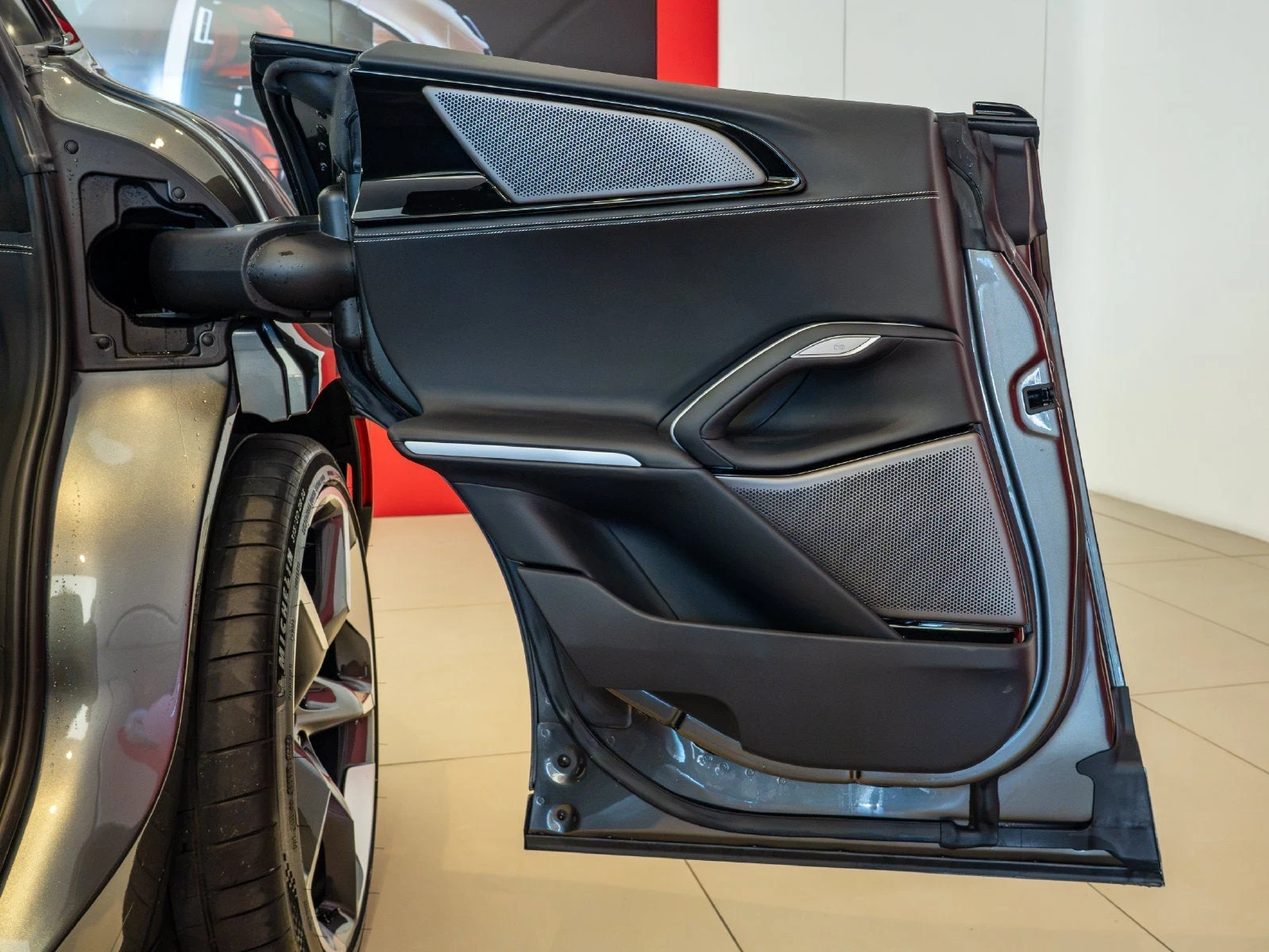 2024 Ferrari Purosangue, 15/30
