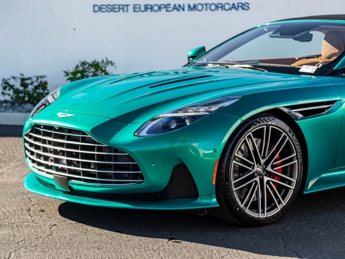 2026 Aston Martin DB12 Volante, 3/30