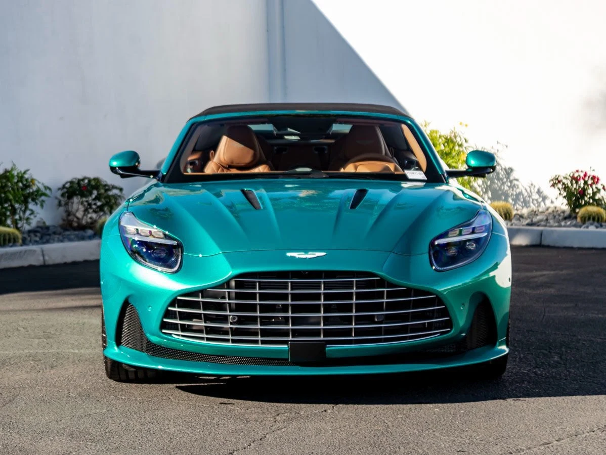 2026 Aston Martin DB12 Volante, 4/30