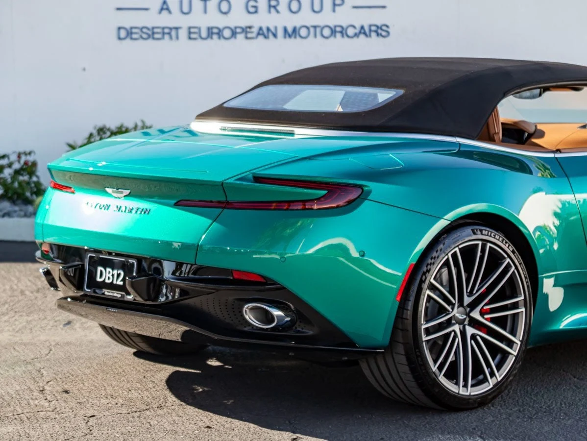 2026 Aston Martin DB12 Volante, 9/30