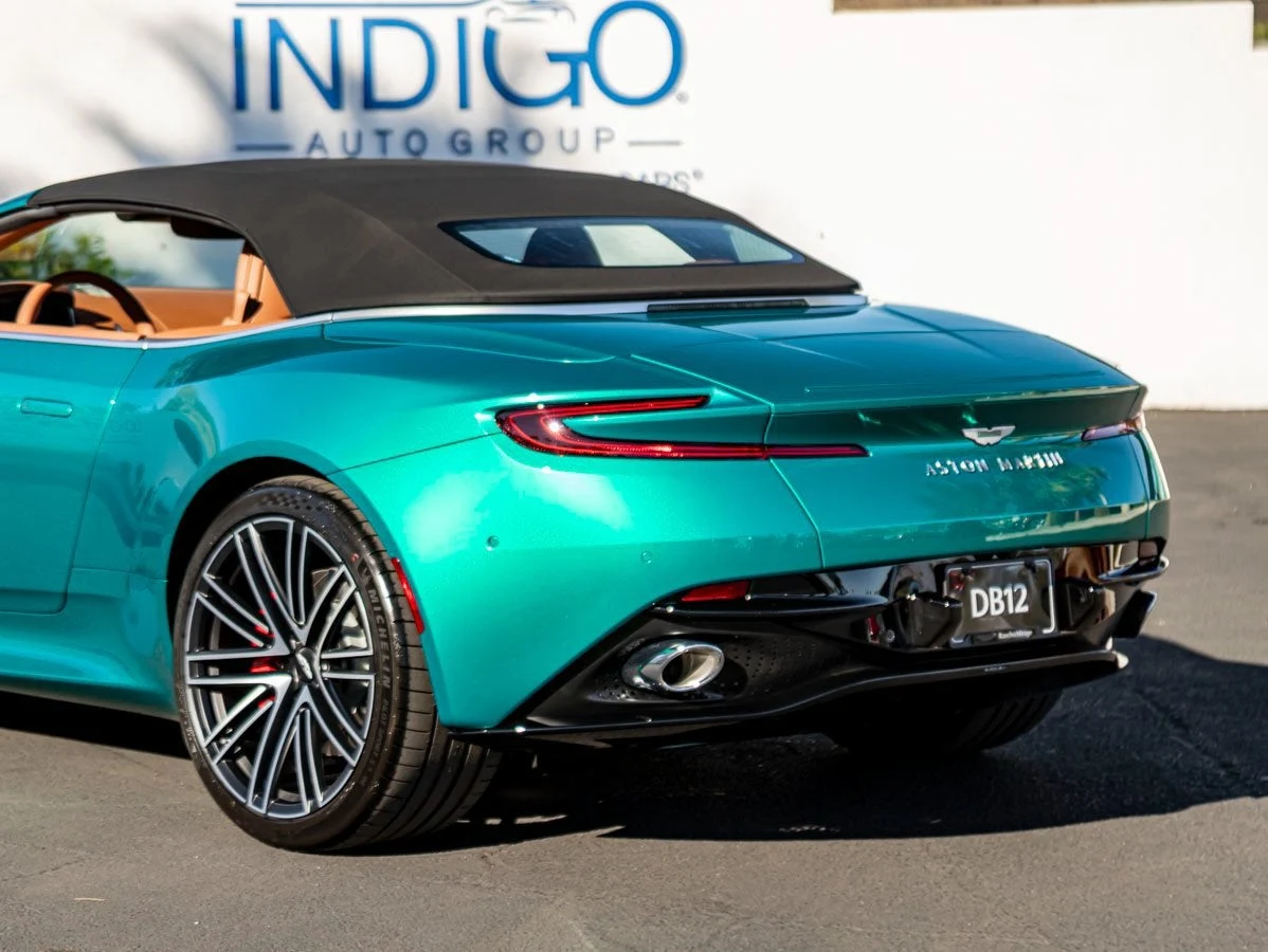 2026 Aston Martin DB12 Volante, 12/30
