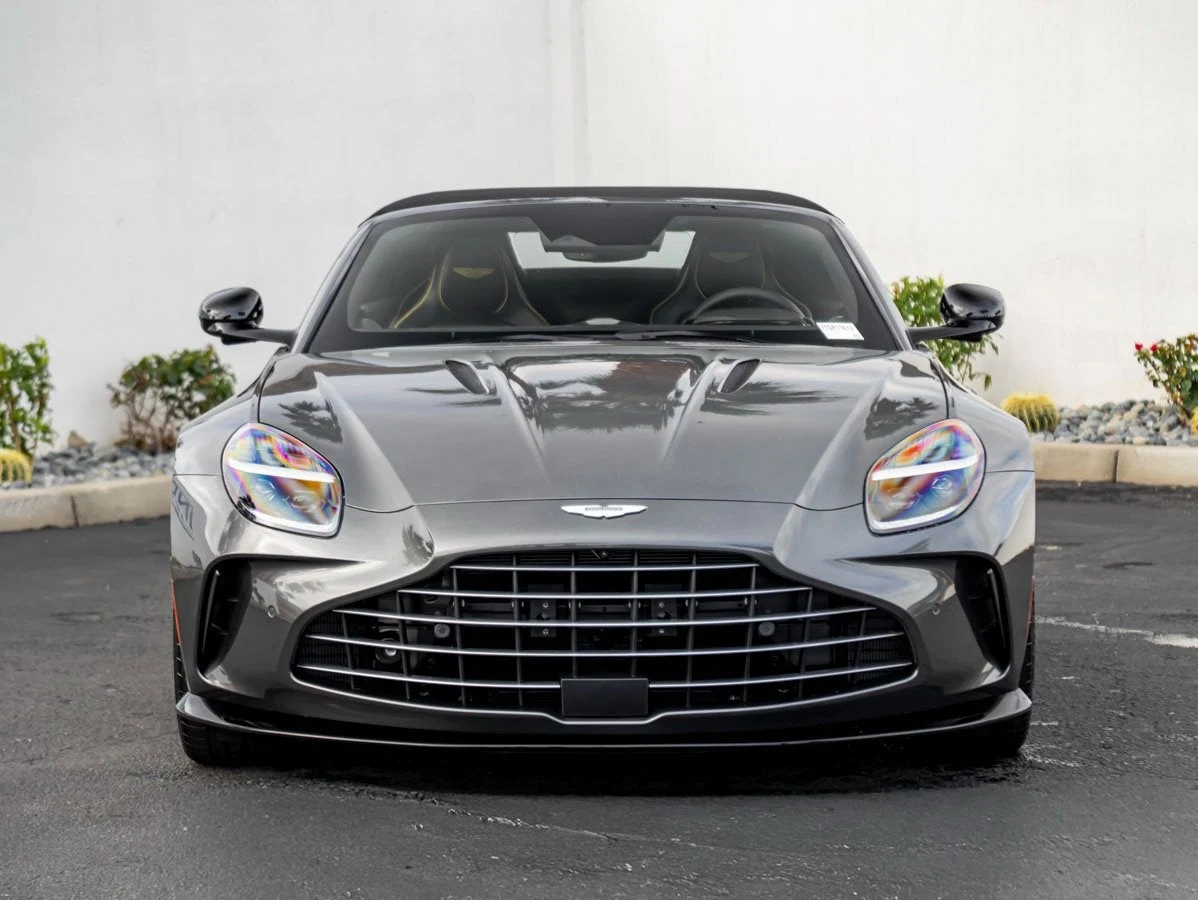 2026 Aston Martin Vantage Roadster (2024 Update), 4/30