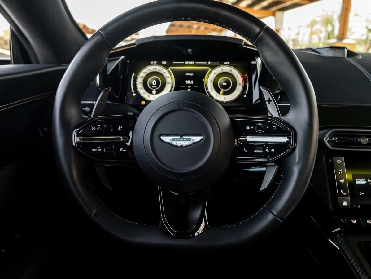 2025 Aston Martin Vantage (2024 Update), 11/27