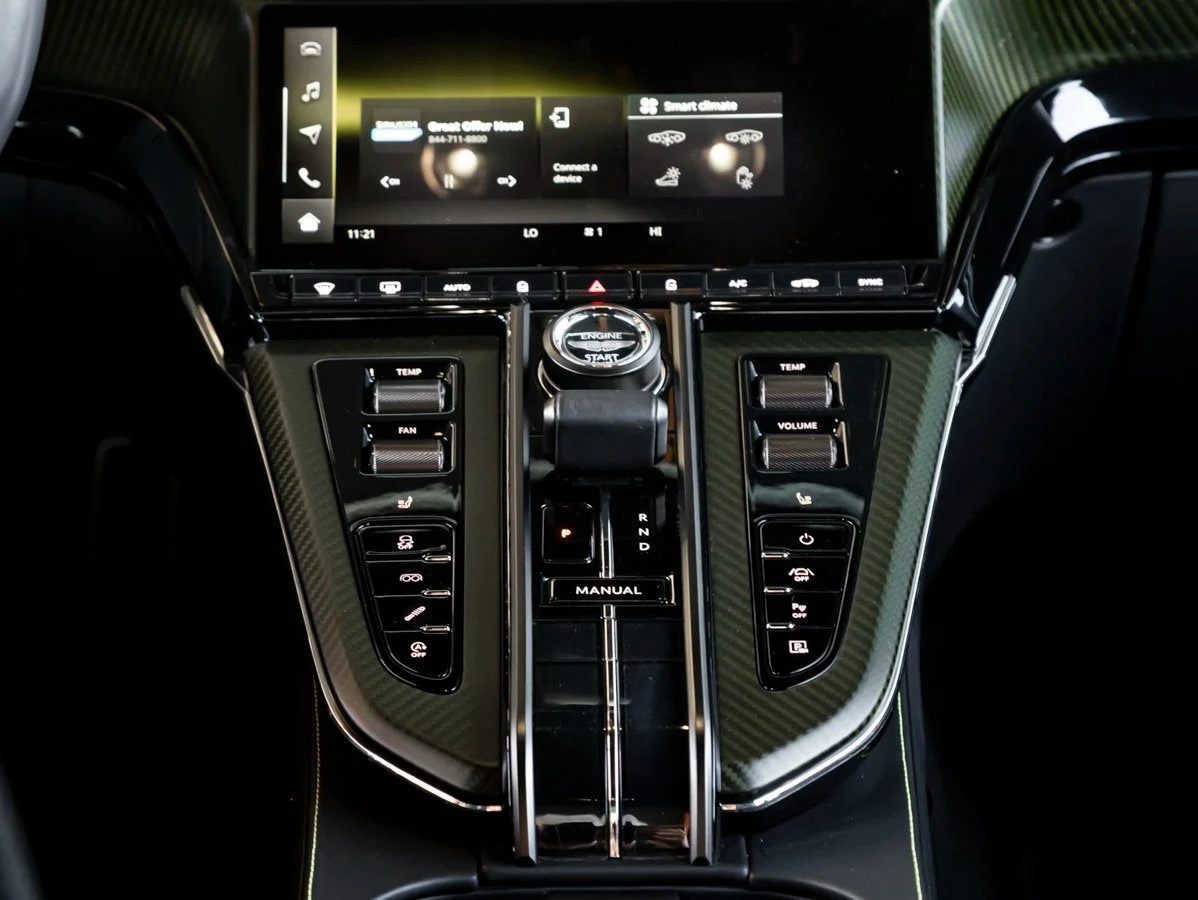 2025 Aston Martin Vantage (2024 Update), 17/27